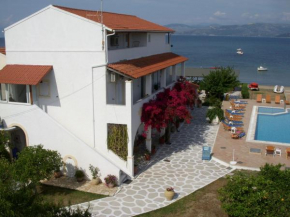 Гостиница Likourgos Beach  Кавос